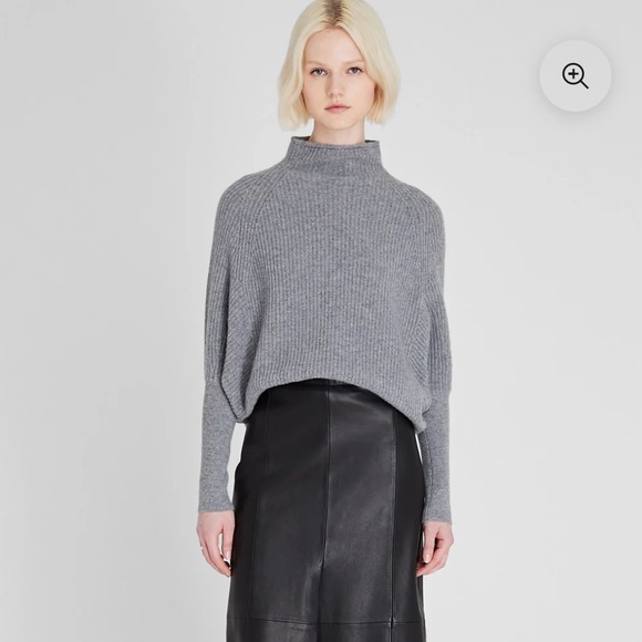 Club Monaco cashmere Turtleneck Sweater - Picture 8 of 8